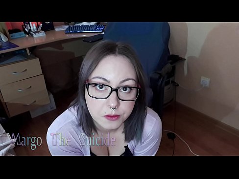 ❤️ Suíonn Cailín Sexy le Gloiní Dildo go domhain ar an gCeamara ☑  Porn álainn  ag ga.appassistance.ru ️❤